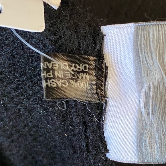 Carolyn Rowan Swarovski Crystals Starbust Long Black Cashmere Scarf - Picture 4 of 9